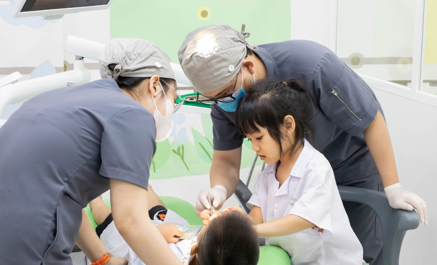 Nha Khoa Santé Kết Hợp Trường Mần Non Bekind Montessori Tổ Chức Nha Học Đường